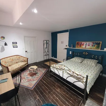 Le Bourbon Lägenhet *