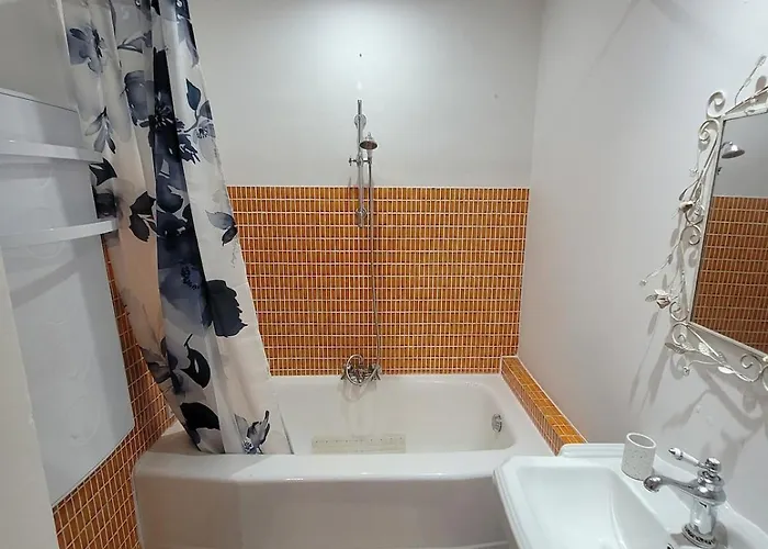 Le Bourbon Apartment